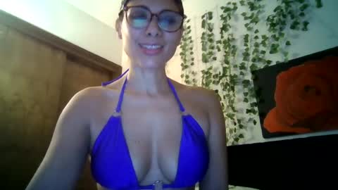 lickablemiami online show from July 19, 2026, 4:44 pm