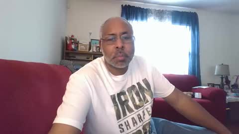 Snapshot of lickingblkpussyfetish chatting on November 15, 2025, 4:03 pm Cookie Monster online show from November 15, 2025, 4:03 pm