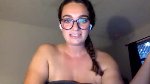 lickit19375 online show from November 5, 2025, 10:32 pm