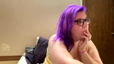 Snapshot of lickme9110 chatting on February 5, 2026, 6:01 pm JuicyBottom1 online show from February 5, 2026, 6:01 pm