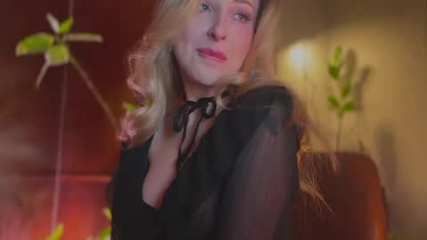 Snapshot of lierie chatting on March 3, 2026, 6:47 pm its my birthday today so im offline but id be so happy if you felt like sending me a birthday love while im away online show from March 3, 2026, 6:47 pm