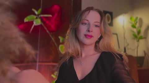 Snapshot of lierie chatting on March 20, 2026, 7:08 pm its my birthday today so im offline but id be so happy if you felt like sending me a birthday love while im away online show from March 20, 2026, 7:08 pm