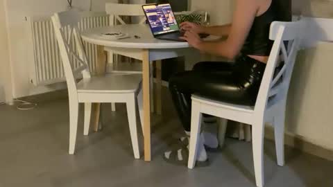 Snapshot of liferacw chatting on October 19, 2025, 7:58 pm SofieXxxDoll online show from October 19, 2025, 7:58 pm