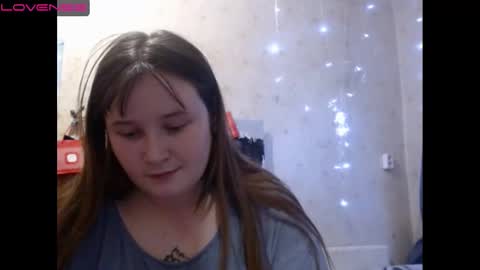 Snapshot of light_lunaa chatting on December 23, 2024, 10:21 am light_lunaa online show from December 23, 2024, 10:21 am