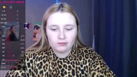 Snapshot of light_lunaa chatting on November 19, 2025, 4:18 pm light_lunaa online show from November 19, 2025, 4:18 pm
