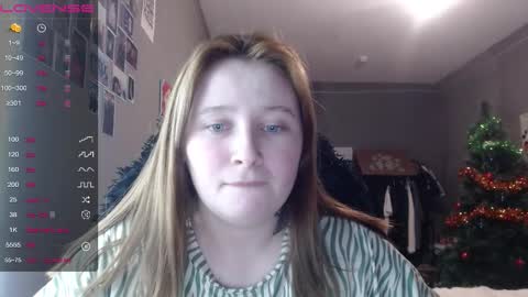 Snapshot of light_lunaa chatting on January 11, 2026, 4:01 pm light_lunaa online show from January 11, 2026, 4:01 pm