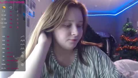 Snapshot of light_lunaa chatting on January 12, 2026, 3:39 pm light_lunaa online show from January 12, 2026, 3:39 pm