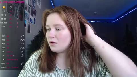 Snapshot of light_lunaa chatting on January 15, 2026, 9:25 am light_lunaa online show from January 15, 2026, 9:25 am