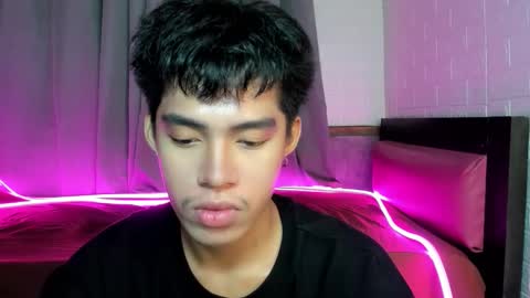 Jt online show from October 6, 2025, 7:44 pm