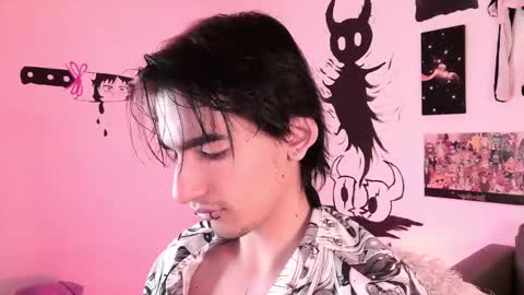 Snapshot of lightning_ezio chatting on March 9, 2025, 2:39 am Ezio online show from March 9, 2025, 2:39 am