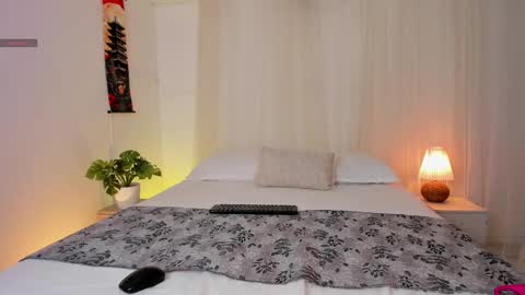 Snapshot of liia_sweett chatting on October 8, 2025, 3:20 pm Lia Sweet online show from October 8, 2025, 3:20 pm