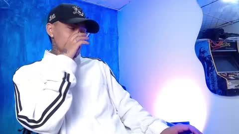 Snapshot of liiaam_lee_ chatting on January 5, 2025, 1:26 pm Daniel online show from January 5, 2025, 1:26 pm