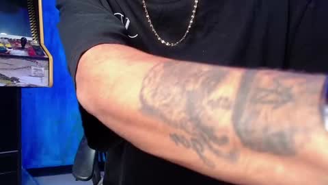 Snapshot of liiaam_lee_ chatting on January 7, 2025, 4:05 pm Daniel online show from January 7, 2025, 4:05 pm