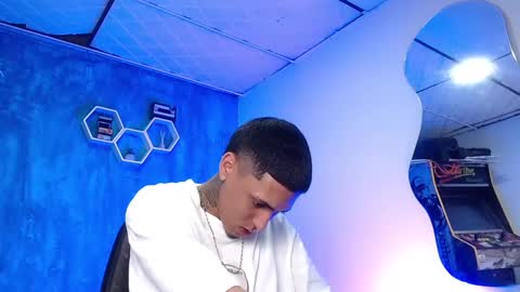 Snapshot of liiaam_lee_ chatting on January 11, 2025, 4:03 pm Daniel online show from January 11, 2025, 4:03 pm