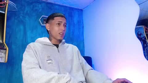 Snapshot of liiaam_lee_ chatting on January 17, 2025, 1:03 pm Daniel online show from January 17, 2025, 1:03 pm