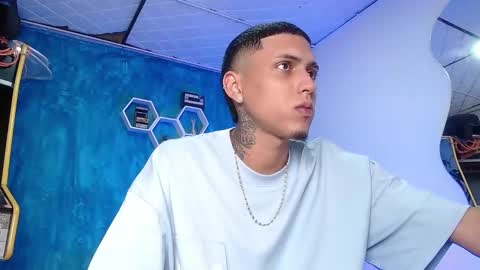 Snapshot of liiaam_lee_ chatting on January 30, 2025, 4:24 pm Daniel online show from January 30, 2025, 4:24 pm