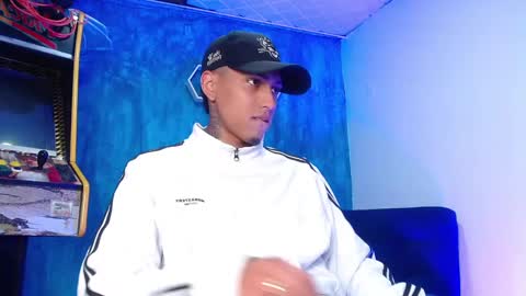 Snapshot of liiaam_lee_ chatting on February 4, 2025, 12:55 pm Daniel online show from February 4, 2025, 12:55 pm