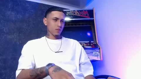 Snapshot of liiaam_lee_ chatting on March 1, 2025, 1:18 pm Daniel online show from March 1, 2025, 1:18 pm