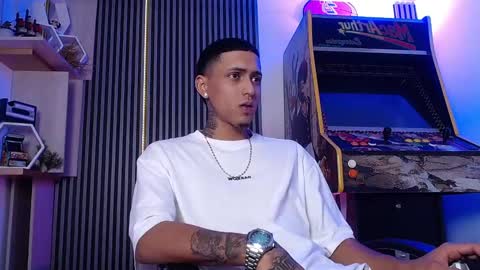 Snapshot of liiaam_lee_ chatting on March 4, 2025, 5:03 pm Daniel online show from March 4, 2025, 5:03 pm