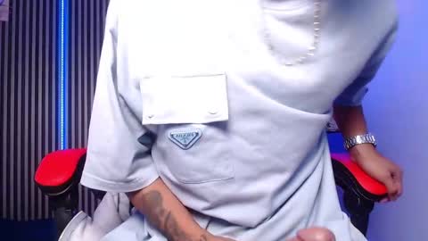 Snapshot of liiaam_lee_ chatting on March 6, 2025, 4:28 pm Daniel online show from March 6, 2025, 4:28 pm