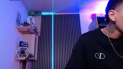 Snapshot of liiaam_lee_ chatting on March 11, 2025, 3:34 pm Daniel online show from March 11, 2025, 3:34 pm