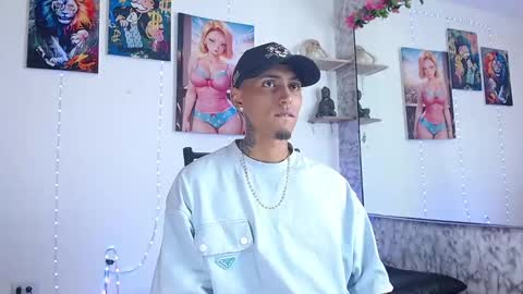 Snapshot of liiaam_lee_ chatting on September 13, 2025, 3:23 pm Daniel online show from September 13, 2025, 3:23 pm