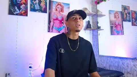 Snapshot of liiaam_lee_ chatting on October 12, 2025, 2:49 pm Daniel online show from October 12, 2025, 2:49 pm