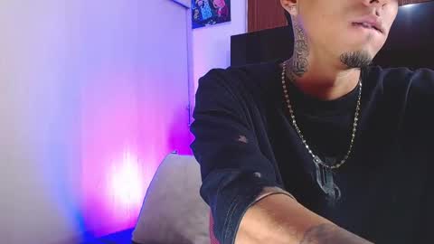 Snapshot of liiaam_lee_ chatting on December 2, 2025, 2:56 pm Daniel online show from December 2, 2025, 2:56 pm