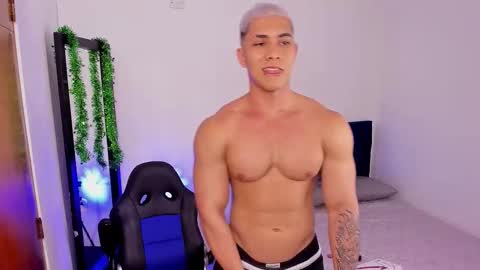 liiam_jesus online show from November 26, 2025, 7:37 pm