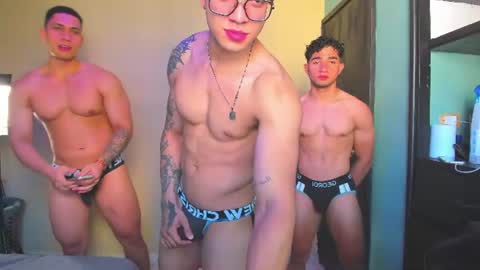 Snapshot of liiam_jesus chatting on July 2, 2026, 12:44 pm liiam_jesus online show from July 2, 2026, 12:44 pm