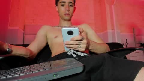 L I I A M online show from February 16, 2025, 7:15 am