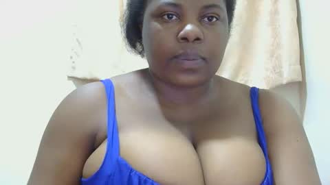 Snapshot of liilcutiee chatting on May 17, 2026, 10:50 pm Lily online show from May 17, 2026, 10:50 pm