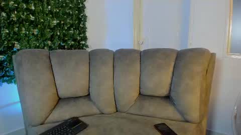 liilithstone online show from June 19, 2026, 2:38 am