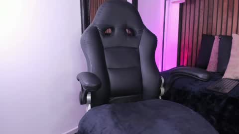 liily_murphy online show from June 5, 2026, 6:52 am