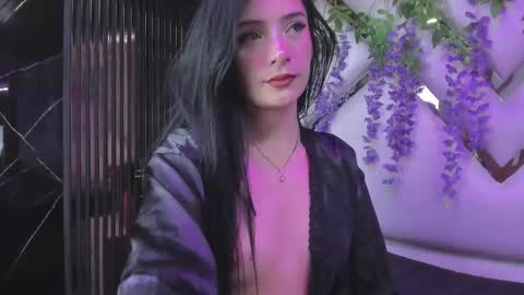 Snapshot of liinzy_rouse chatting on April 4, 2026, 3:20 pm Brittany online show from April 4, 2026, 3:20 pm