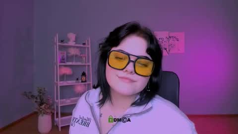 lika_pop online show from March 18, 2026, 9:34 am