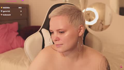 likaaberry online show from March 8, 2026, 2:54 pm