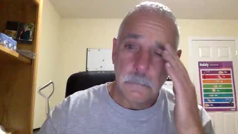 Snapshot of likefhot chatting on December 15, 2025, 2:54 pm likefhot online show from December 15, 2025, 2:54 pm