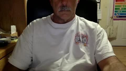 Snapshot of likefhot chatting on January 18, 2026, 1:37 pm likefhot online show from January 18, 2026, 1:37 pm