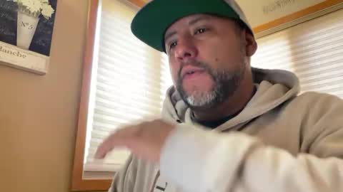 Snapshot of likembigr69 chatting on November 4, 2025, 5:23 pm likembigr69 online show from November 4, 2025, 5:23 pm