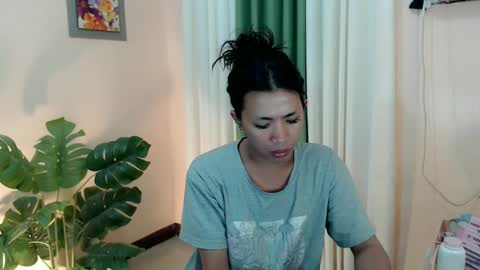 Snapshot of likliklicklengleng chatting on March 3, 2025, 9:15 pm Leng online show from March 3, 2025, 9:15 pm