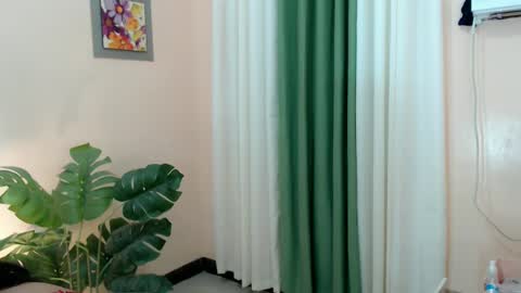 Snapshot of likliklicklengleng chatting on March 11, 2025, 4:40 pm Leng online show from March 11, 2025, 4:40 pm