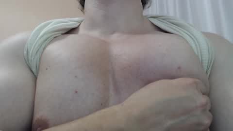 Snapshot of likwidator84 chatting on October 14, 2025, 12:00 am Maximus online show from October 14, 2025, 12:00 am