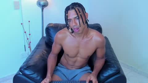 Snapshot of lil___king chatting on June 20, 2026, 12:19 pm Lil KIng online show from June 20, 2026, 12:19 pm