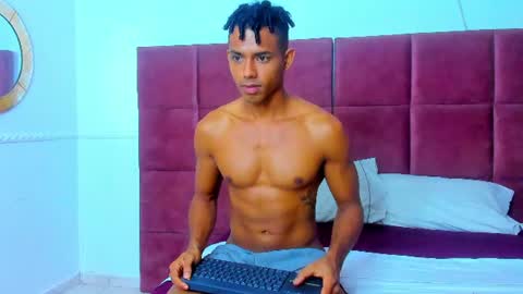 Snapshot of lil___king chatting on July 18, 2026, 1:37 pm Lil KIng online show from July 18, 2026, 1:37 pm