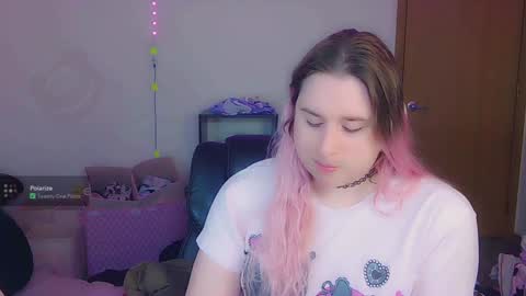 Snapshot of lil_alison_heart chatting on December 11, 2024, 2:11 pm Lil Alison Heart online show from December 11, 2024, 2:11 pm