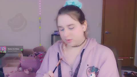 Snapshot of lil_alison_heart chatting on January 14, 2025, 4:40 pm Lil Alison Heart online show from January 14, 2025, 4:40 pm