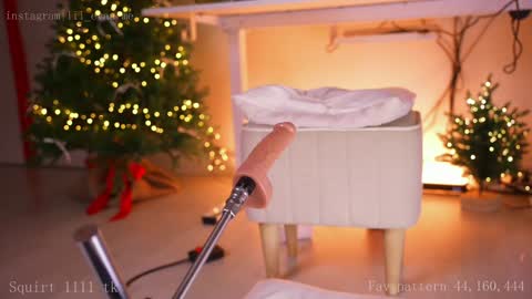 Snapshot of lil_eva chatting on December 22, 2024, 2:27 pm All my link in bio sign up to support me online show from December 22, 2024, 2:27 pm