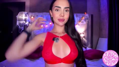 Snapshot of lil_gabbyg chatting on October 22, 2025, 7:24 pm Gabriela online show from October 22, 2025, 7:24 pm