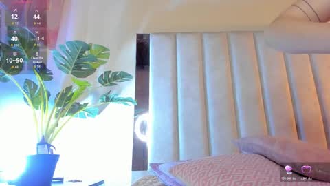 Snapshot of lil_hanna18 chatting on October 29, 2025, 8:10 pm Hanna online show from October 29, 2025, 8:10 pm